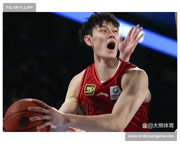 曾凡博逆袭夺CBA最佳进步奖 攻守兼备有望成为国家队锋线核心 曾凡博逆袭夺CBA最佳进步奖 攻守兼备有望成为国家队锋线核心